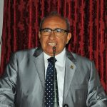 Francisco Chaguinhas critica Flavio Dino por favorecer grandes empresas.