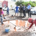 Vereadores mandam tapar buraco no estacionamento da Praia Grande