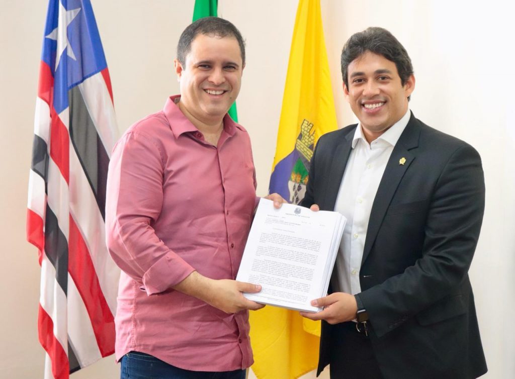Presidente da Câmara recebeu do prefeito Edivaldo documento final sobre Plano Diretor