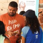 Paulo Victor reúne dezenas de pessoas em ação social na Vila Ayrton Sena
