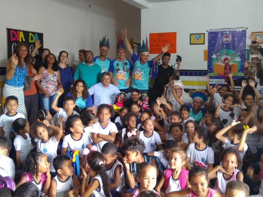 Ação lúdica da Companhia Beto Bittencourt em escola pública municipal recebe apoio do vereador Honorato Fernandes
