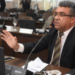 Marcial Lima recomenda ampliação dos serviços de pavimentação nos bairros
