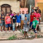 Vereador Edson Gaguinho visita bairro Divineia e faz doação de bomba para captação de água