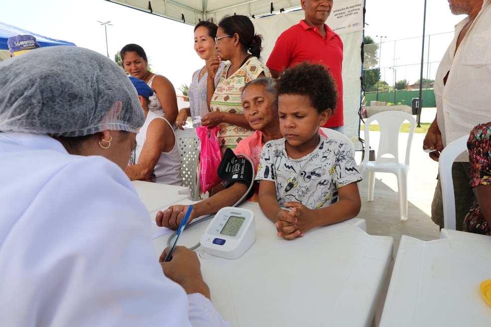 Serviços variados no setor da saúde preventiva foram oferecidos aos moradores.