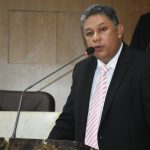 Vereador Honorato solicita à prefeitura liberação imediata do abono dos educadores