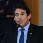 Osmar Filho determina nova antecipação dos salários dos servidores da Câmara