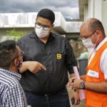 A pedido de Marlon Botão, Prefeitura anuncia vacinação de agentes de limpeza e rodoviários