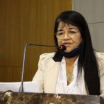Fátima Araújo solicita auxílio combustível para taxistas com veículos financiados