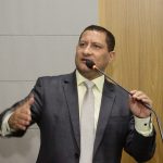 Marquinhos presta homenagem às mulheres e critica a gestão do governador Flávio Dino
