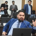 Thyago Freitas reassume mandato na Câmara de São Luís após licença