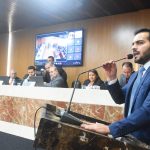 Aldir Júnior critica criação de cargos pela Prefeitura