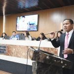 Raimundo Penha discursa sobre atividades da CCJ na tribuna da Câmara