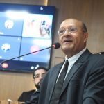 Professor Pavão Filho pede urgência na votação do projeto de reajuste dos vencimentos dos servidores municipais